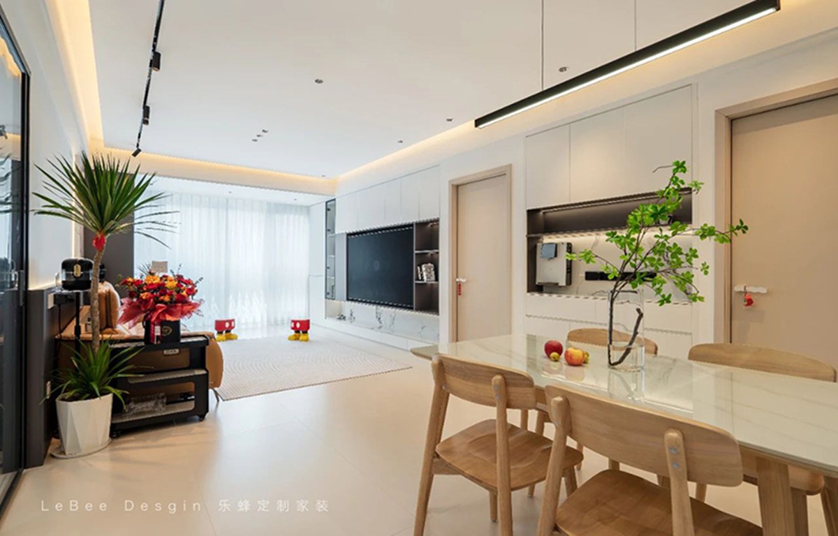 獨(dú)樹(shù)陽(yáng)光里130㎡簡(jiǎn)約風(fēng)